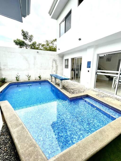 Pacific Breeze House - With Private Pool Holiday home *